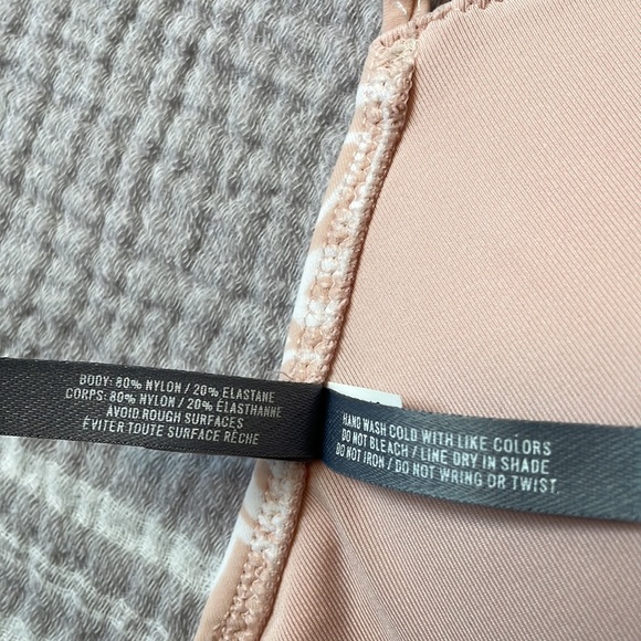 Aerie Bikini Tops in SMALL & an Aerie Bikini Bottom in MEDIUM - Picture 12 of 15